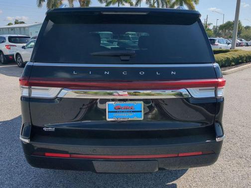 2024 Lincoln Navigator Premiere