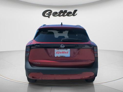 Scarlet Ember Tintcoat 2026 Nissan Kicks SR