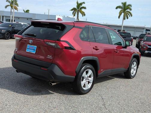 2019 Toyota RAV4 Hybrid XLE