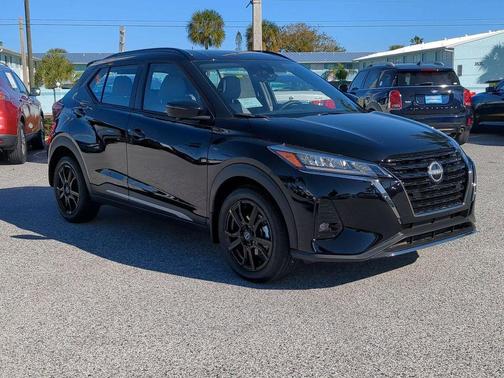 2024 Nissan Kicks SR