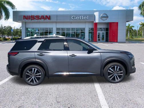 2025 Nissan Pathfinder Platinum FWD