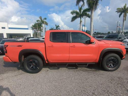 2025 Nissan Frontier PRO-4X