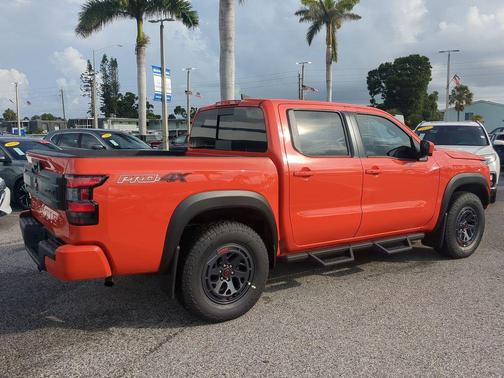 2025 Nissan Frontier PRO-4X