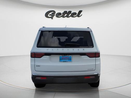 2022 Jeep Wagoneer Series I 4x2