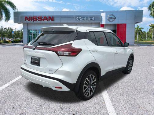 2022 Nissan Kicks SV
