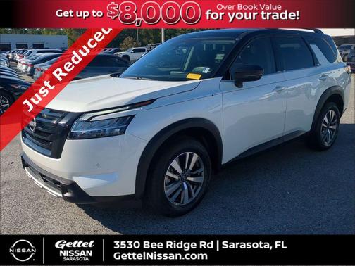 2023 Nissan Pathfinder SL 4WD