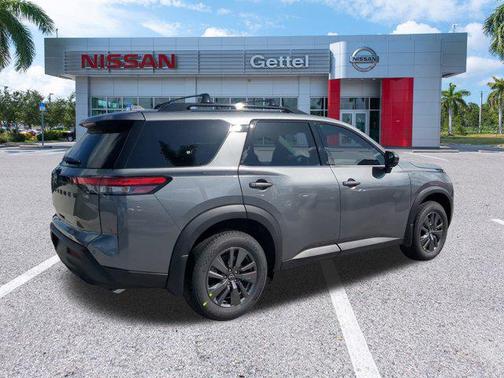 2025 Nissan Pathfinder SV FWD
