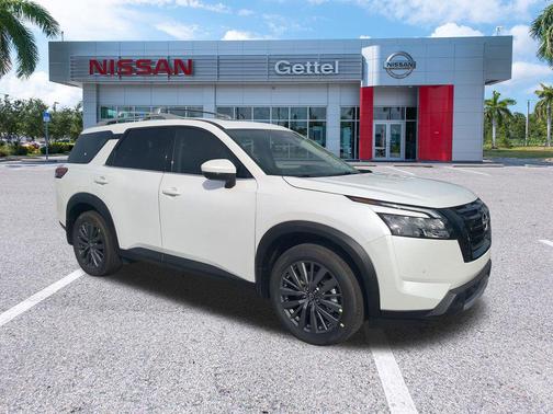 2025 Nissan Pathfinder SL FWD