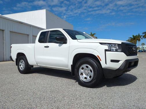 2024 Nissan Frontier S