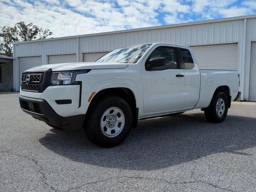 2024 Nissan Frontier S