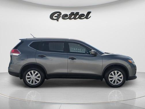 Gun Metallic 2016 Nissan Rogue S