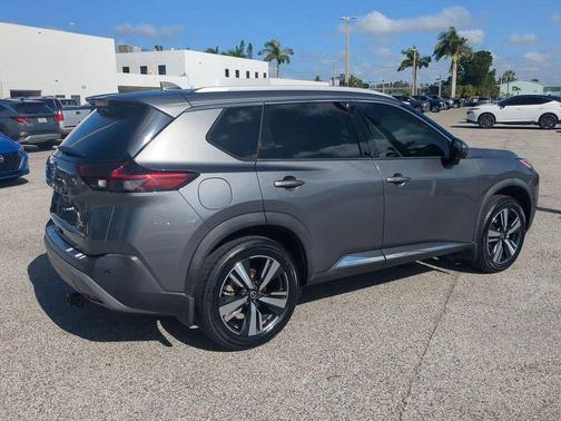 2021 Nissan Rogue SL