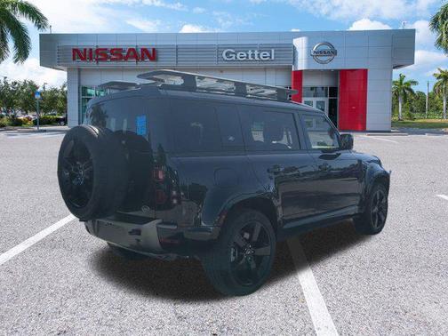 2022 Land Rover Defender 110 X-Dynamic HSE