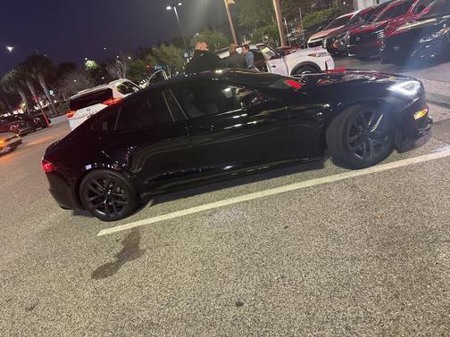 2022 Tesla Model S Base