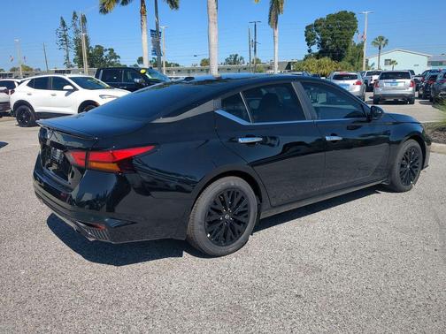 2025 Nissan Altima 2.5 SV