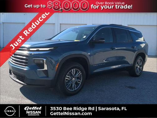 2025 Chevrolet Traverse LT