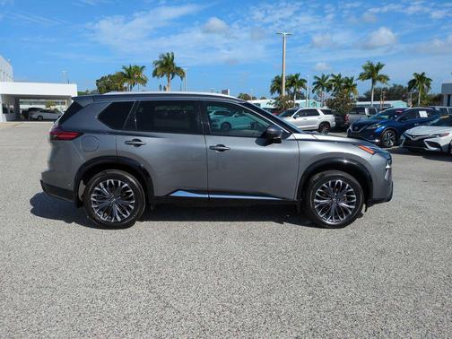 2024 Nissan Rogue Platinum