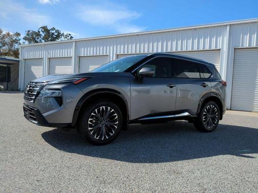 2024 Nissan Rogue Platinum