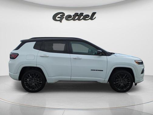 Bright White Clearcoat 2023 Jeep Compass High Altitude