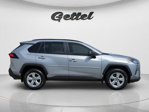 2021 Toyota RAV4 Hybrid SE