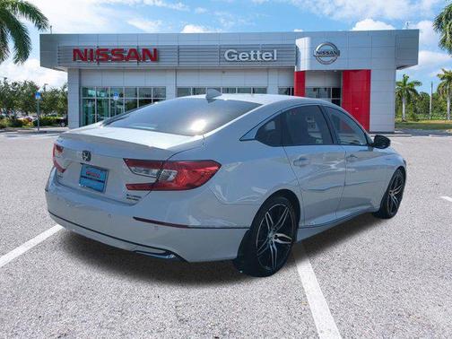 2022 Honda Accord Hybrid Touring