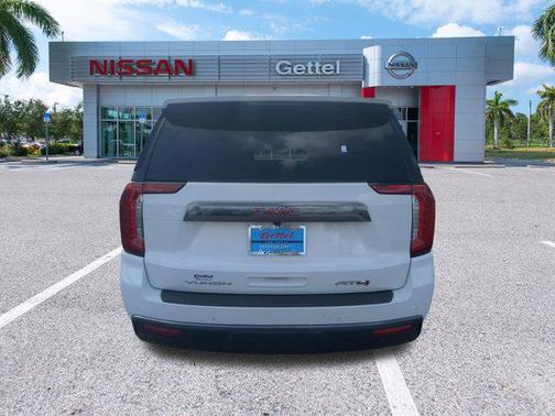 2021 GMC Yukon 4WD AT4