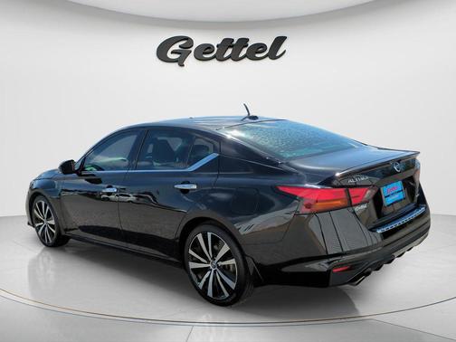 Super Black 2020 Nissan Altima Platinum VC-Turbo FWD