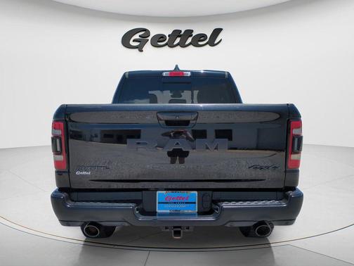 Diamond Black Crystal Pearlcoat 2020 RAM 1500 Rebel