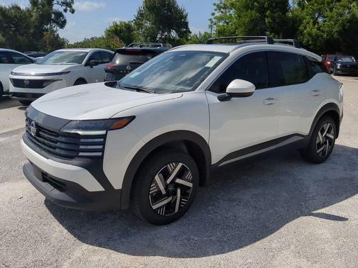 2025 Nissan Kicks SV