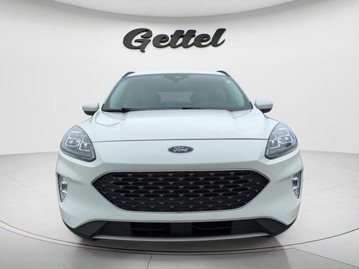 STAR WHITE METALLIC TRI-COAT 2021 Ford Escape Titanium