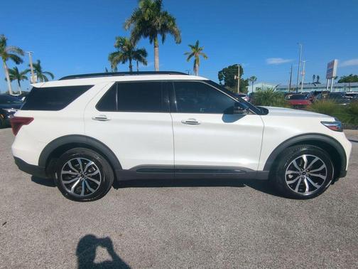 2020 Ford Explorer ST
