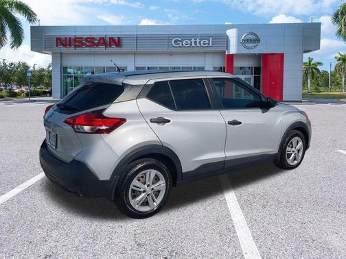 2020 Nissan Kicks S