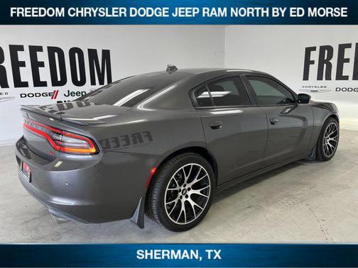 2016 Dodge Charger Road/Track