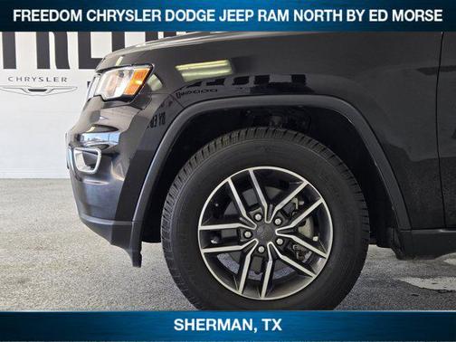 Diamond Black Crystal Pearlcoat 2019 Jeep Grand Cherokee Limited