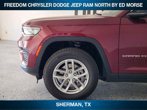 2025 Jeep Grand Cherokee Laredo
