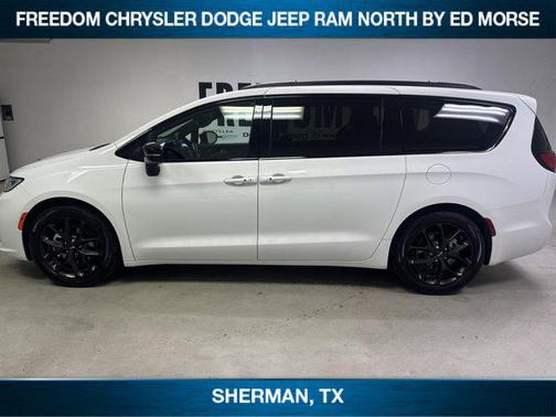 2024 Chrysler Pacifica Limited