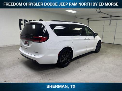 2024 Chrysler Pacifica Limited
