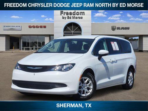 2023 Chrysler Voyager LX