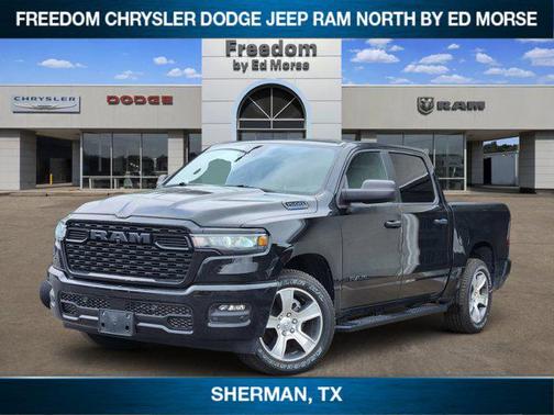 Diamond Black Crystal Pearlcoat 2026 RAM 1500 Express