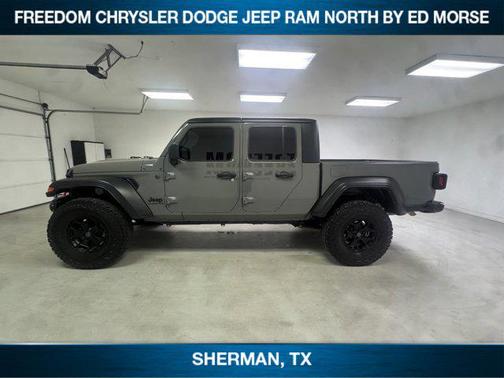 2022 Jeep Gladiator Sport