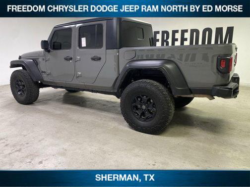 2022 Jeep Gladiator Sport