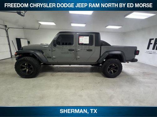 2022 Jeep Gladiator Sport