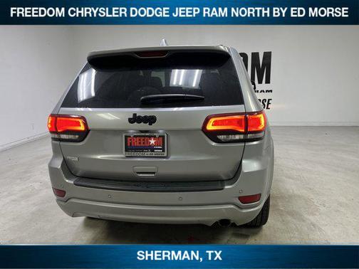 2021 Jeep Grand Cherokee Laredo