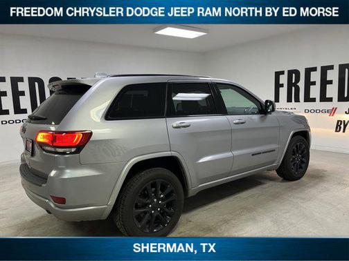 2021 Jeep Grand Cherokee Laredo