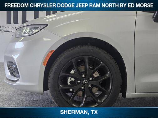 2026 Chrysler Pacifica L