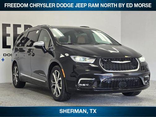 2026 Chrysler Pacifica L