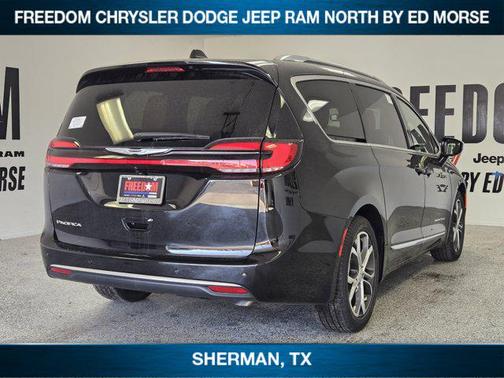 2026 Chrysler Pacifica L