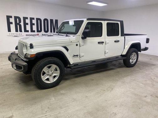 2023 Jeep Gladiator Sport S