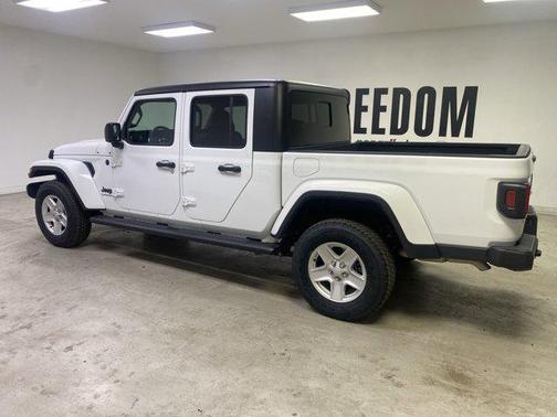 2023 Jeep Gladiator Sport S