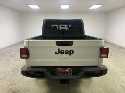 2023 Jeep Gladiator Sport S